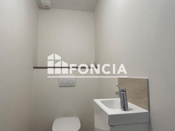 Location Maison 4 pièces 121 m² - 4 BIS RUE DU PONT DE LA BAR Sery 08270