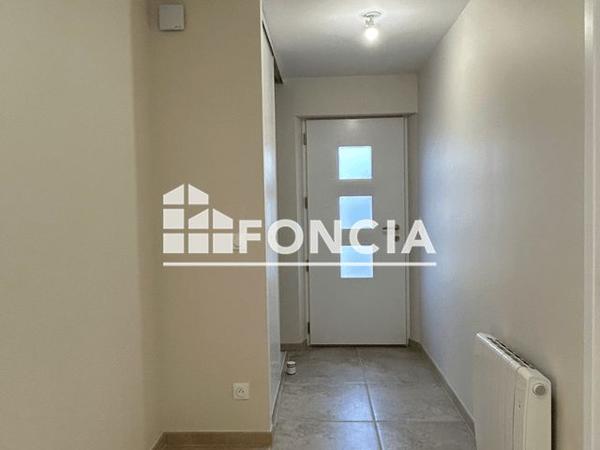 Location Maison 4 pièces 121 m² - 4 BIS RUE DU PONT DE LA BAR Sery 08270