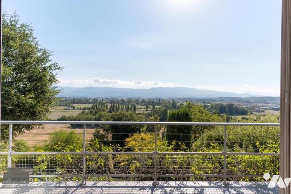 Maison de 310m² environ avec sous sol complet sur 2840m² de terrain 