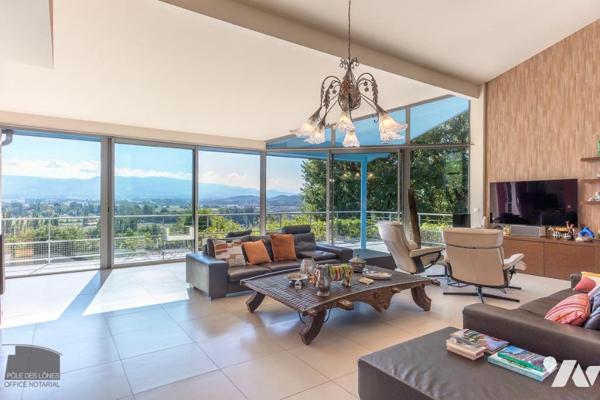 Maison de 310m² environ avec sous sol complet sur 2840m² de terrain 