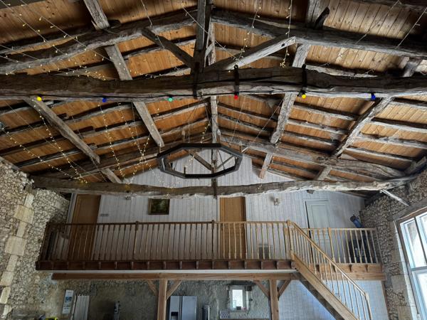 Maison de caractère de 3/4 chambres avec vue sur la campagne et potentiel de revenus