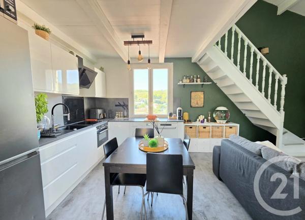 Appartement T3 à vendre  3 pièces - 50 m 2   MARSEILLE  - 13013
