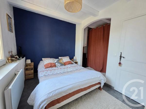 Appartement T3 à vendre  3 pièces - 50 m 2   MARSEILLE  - 13013