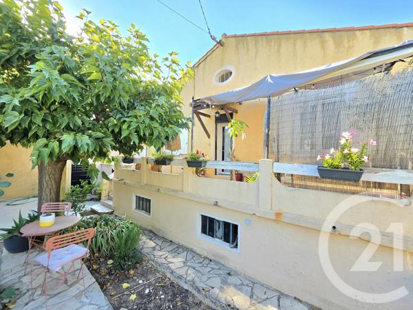 Appartement T3 à vendre  3 pièces - 50 m 2   MARSEILLE  - 13013