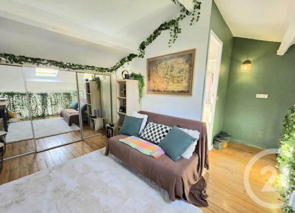 Appartement T3 à vendre  3 pièces - 50 m 2   MARSEILLE  - 13013