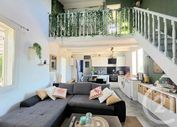 Appartement T3 à vendre  3 pièces - 50 m 2   MARSEILLE  - 13013