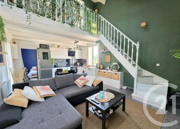 Appartement T3 à vendre  3 pièces - 50 m 2   MARSEILLE  - 13013