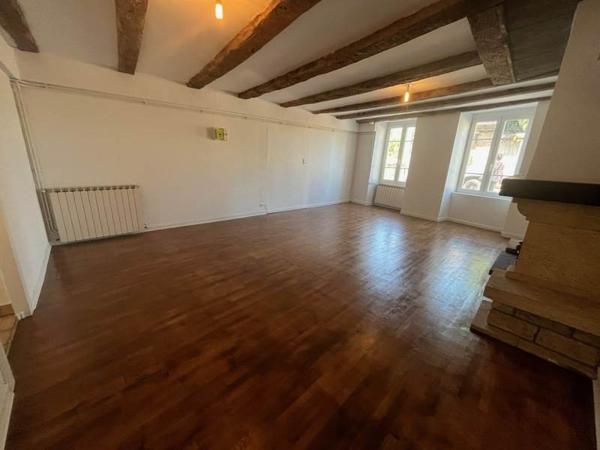 Appartement à louer |  Bourganeuf |  1 pièce | 50 m²