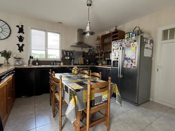 Maison à vendre |  Taponnat-Fleurignac |  6 pièces | 141 m²