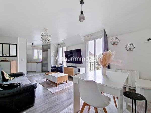Vente                                                      Appartement
                        
                     3 pièces                      68 m2                     à Limeil-Brévannes