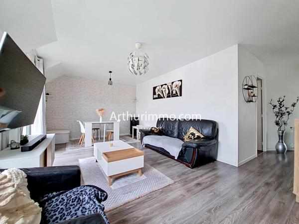 Vente                                                      Appartement
                        
                     3 pièces                      68 m2                     à Limeil-Brévannes