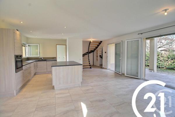 Maison à vendre  6 pièces - 95,49 m2 CHEVAL BLANC - 84