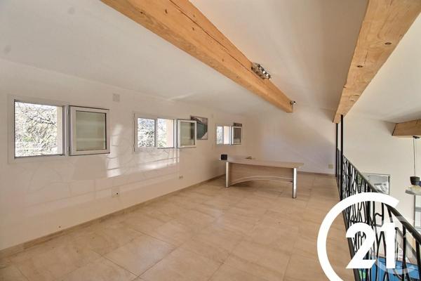 Maison à vendre  6 pièces - 95,49 m2 CHEVAL BLANC - 84