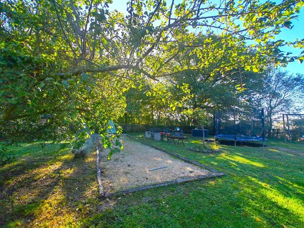 Longère de charme, sa maison d'amis et son parc paysager, sur 7238m²