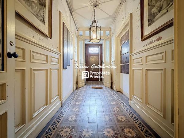 Libourne Centre : Elégant appartement 5 pièce(s) 220 m2 + terrasse + ascenseur