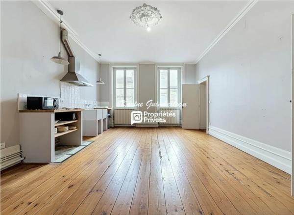Libourne Centre : Elégant appartement 5 pièce(s) 220 m2 + terrasse + ascenseur