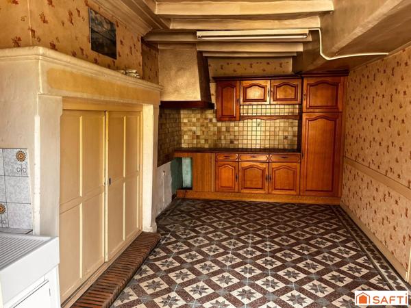 ANCIEN CORPS DE FERME 153 m2 A RENOVER LE THOUREIL