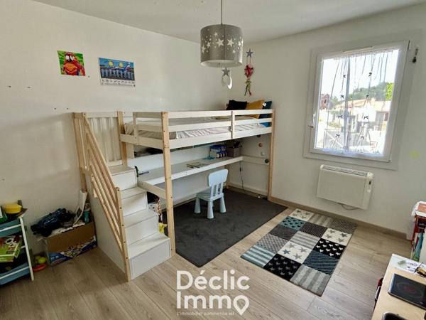 Vente maison Bassens, 134m² 7 pièces 416 000€ avec piscine