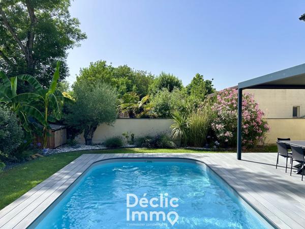 Vente maison Bassens, 134m² 7 pièces 416 000€ avec piscine