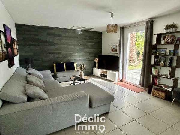 Vente maison Bassens, 134m² 7 pièces 416 000€ avec piscine