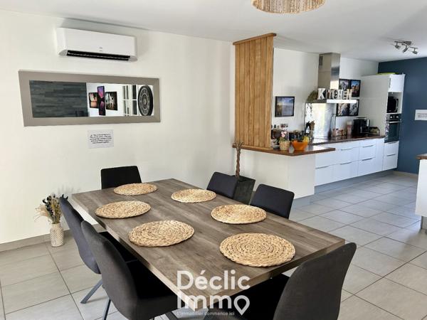 Vente maison Bassens, 134m² 7 pièces 416 000€ avec piscine