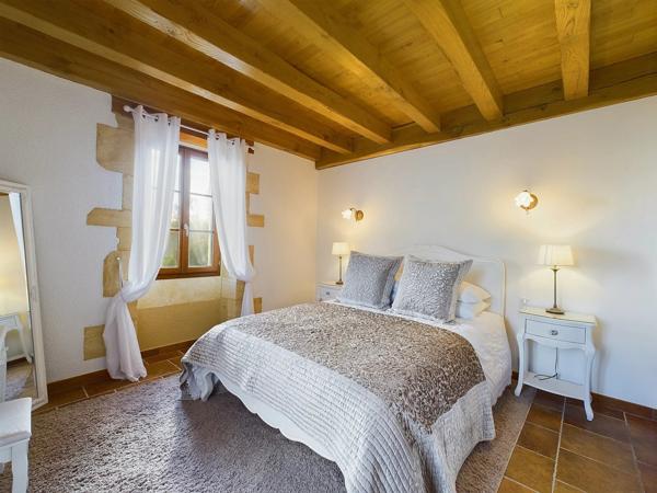 Maison magnifiquement rénovée avec écuries et potentiel de revenus