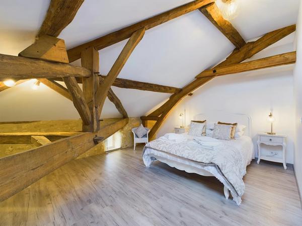 Maison magnifiquement rénovée avec écuries et potentiel de revenus