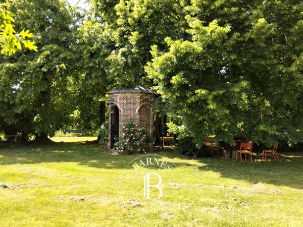 Courville-sur-Eure, Maison 6 Chambres -  370 m² à vendre