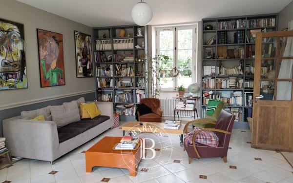Courville-sur-Eure, Maison 6 Chambres -  370 m² à vendre