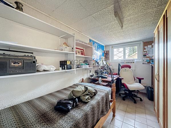 Juliénas (69840) Maison spacieuse avec vue panoramique et hangar, bureau et caveau de dégustation à Juliénas - Idéale artisan,