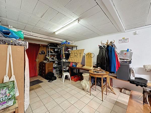 Juliénas (69840) Maison spacieuse avec vue panoramique et hangar, bureau et caveau de dégustation à Juliénas - Idéale artisan,