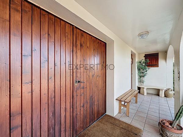 Juliénas (69840) Maison spacieuse avec vue panoramique et hangar, bureau et caveau de dégustation à Juliénas - Idéale artisan,