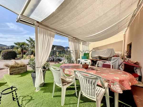 Juliénas (69840) Maison spacieuse avec vue panoramique et hangar, bureau et caveau de dégustation à Juliénas - Idéale artisan,