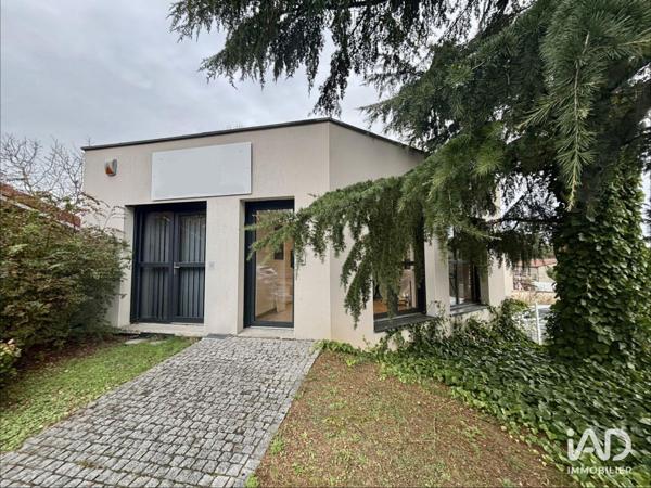 Location bureaux 70 m² Champagne-au-Mont-d'Or