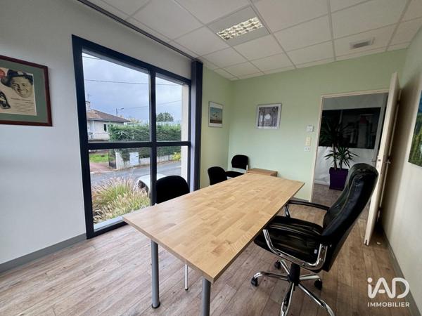 Location bureaux 70 m² Champagne-au-Mont-d'Or