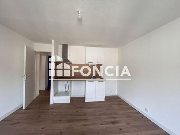 Location Appartement 4 pièces 84.78 m² - 34 RUE JULES FERRY Neuves-maisons 54230