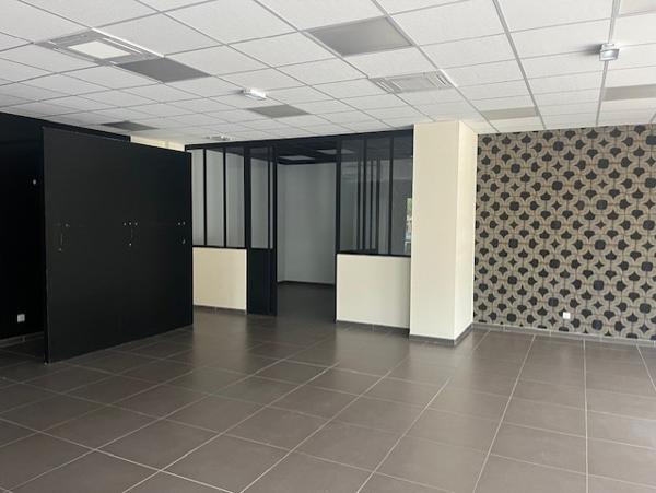 Saint-Estève (66240) Local commercial 154m² - Saint-Estève