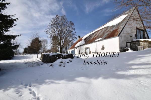 Besse-et-Saint-Anastaise (63610) Dépt 63, secteur BESSE ET ST ANASTAISE, Ancienne FERMETTE restaurée, 83 m2, isolée sur terrain de 4545m2