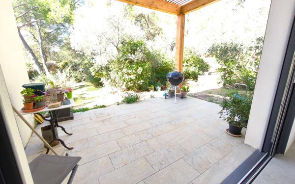 Maison à vendre    4 pièces • 129 m2 Nîmes