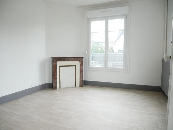 MAISON de 1930 3 chambres à St JULIEN