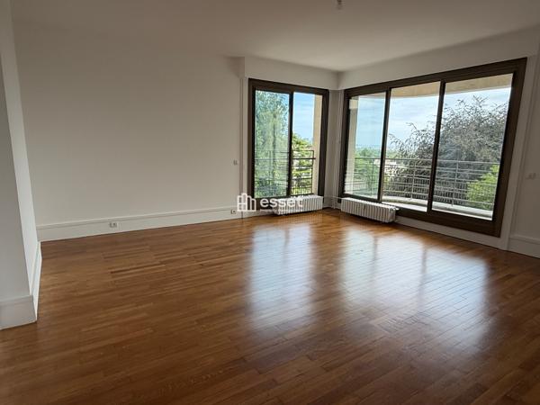 Location Appartement 3 pièces 102.31 m² - Saint-cloud 92210