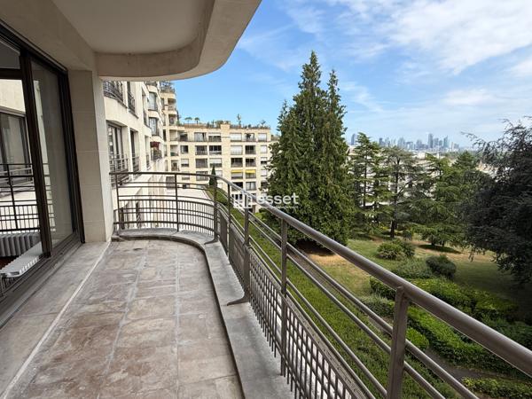 Location Appartement 3 pièces 102.31 m² - Saint-cloud 92210