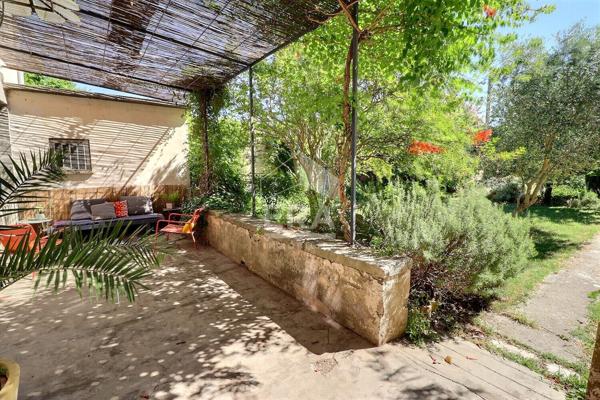 A VENDRE Entraigues Sur La Sorgue Maison 5 pièce(s) 130 m²