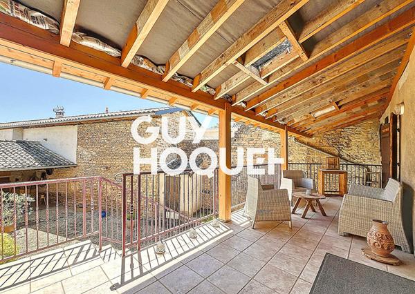 Maison en Pierre 2 Chs + Bureau et terrasse avec terrain de 607 m² environ - 71850 CHARNAY LES MACON
