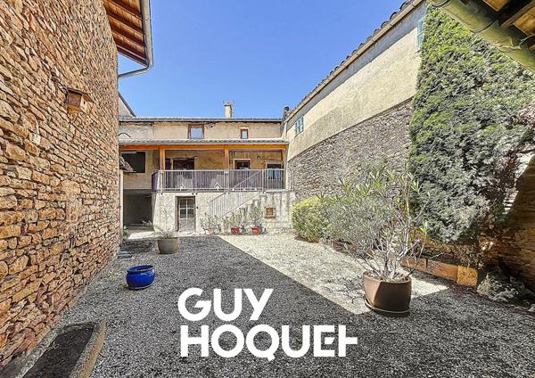 Maison en Pierre 2 Chs + Bureau et terrasse avec terrain de 607 m² environ - 71850 CHARNAY LES MACON