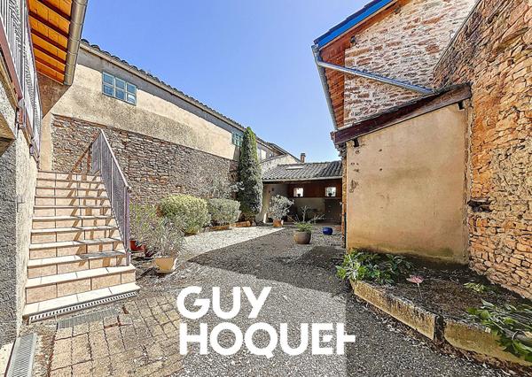 Maison en Pierre 2 Chs + Bureau et terrasse avec terrain de 607 m² environ - 71850 CHARNAY LES MACON