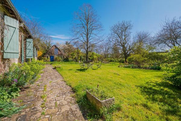 Maison à Saint-Calais, 72120 - 8 pièces 178m²