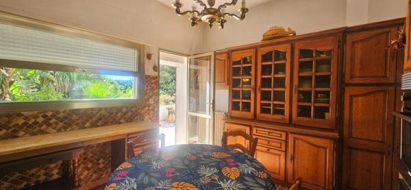 MAISON OLLIOULES - FAVEYROLLES- 295 m ²