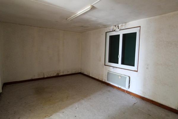 Maison à rénover au calme – Génelard