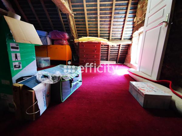 Maison
         3 pièces
        - 75 m² Exclusivité 143 000 € *